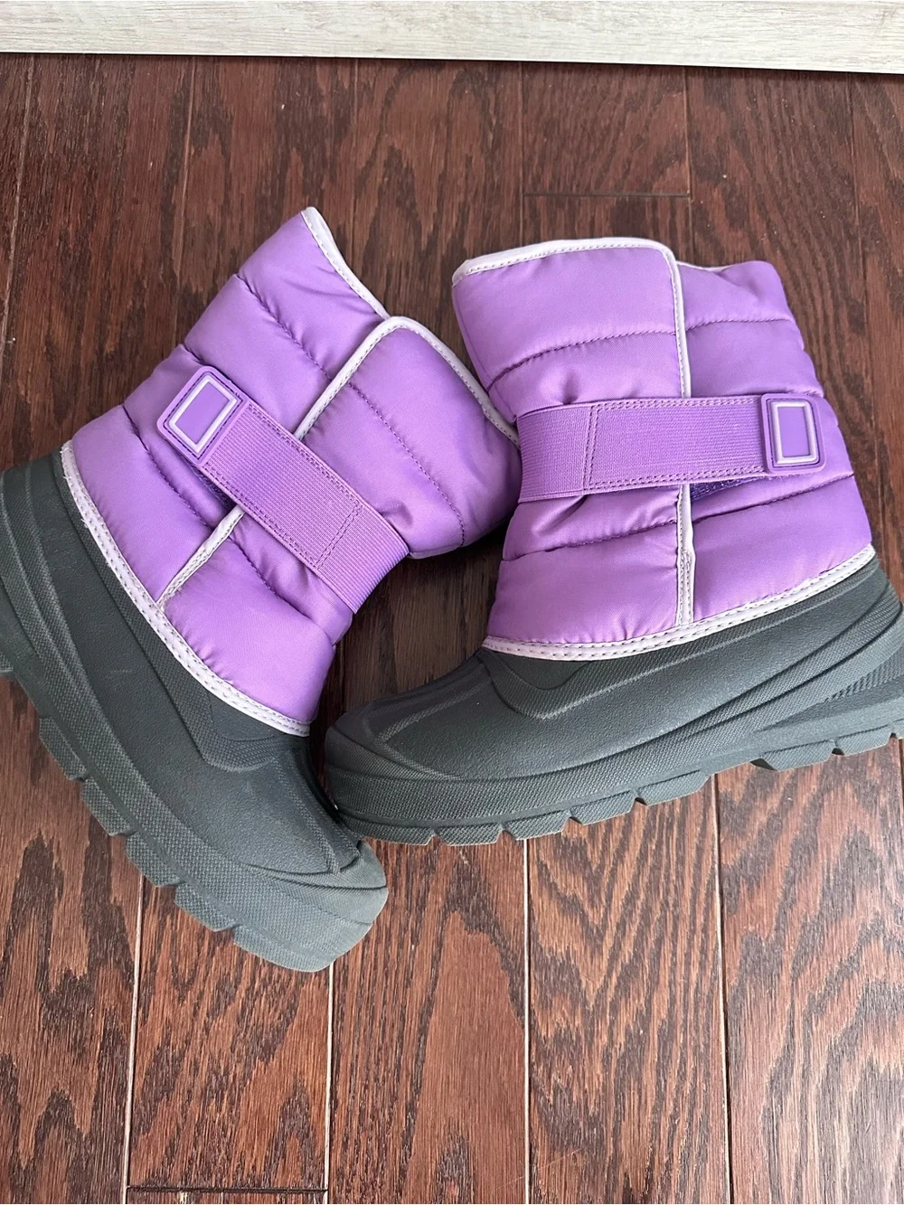 Cat & Jack little girls size 2 purple/grey winter/snow boots